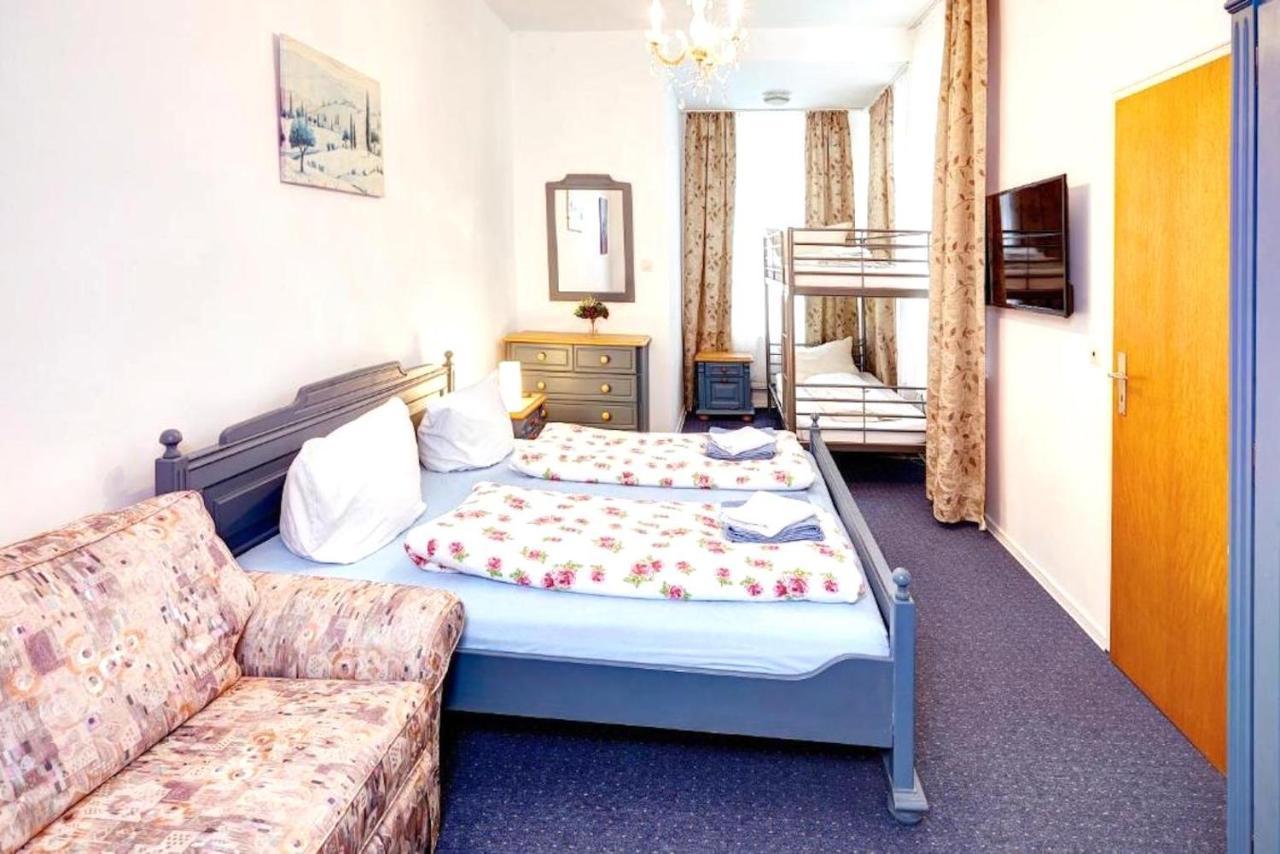 Askania Hotel Браунлаге Екстериор снимка