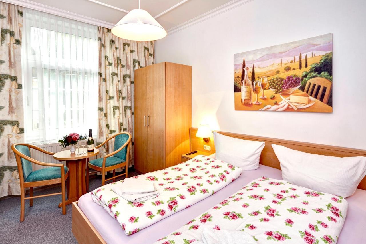 Askania Hotel Браунлаге Екстериор снимка