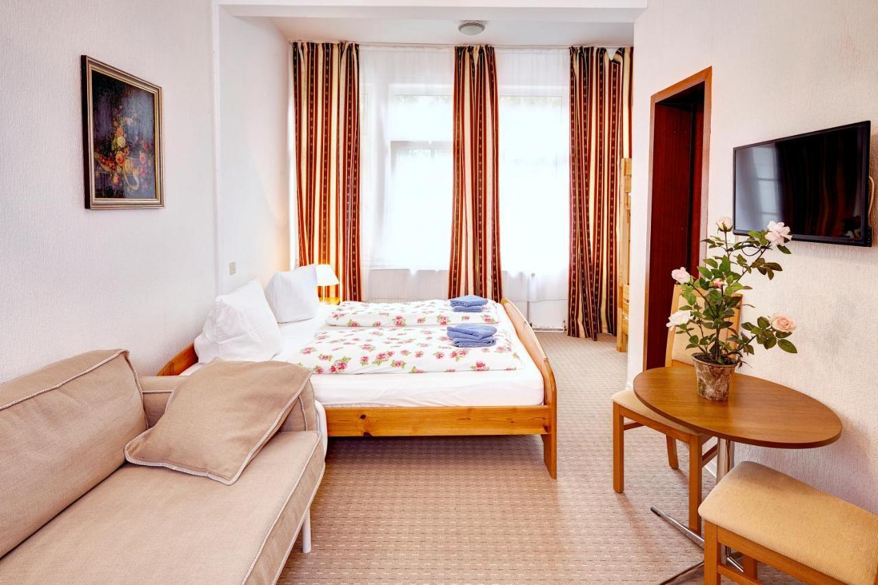 Askania Hotel Браунлаге Екстериор снимка