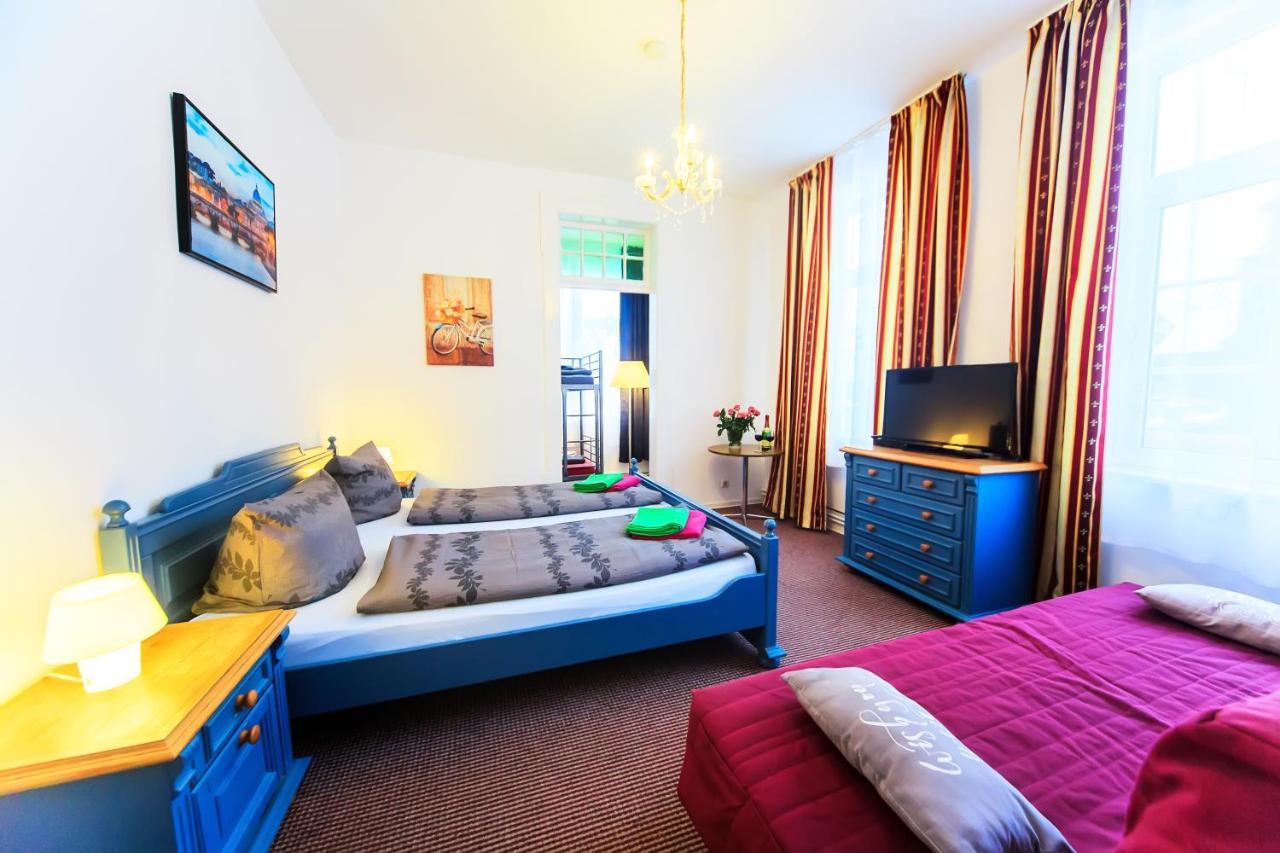 Askania Hotel Браунлаге Екстериор снимка